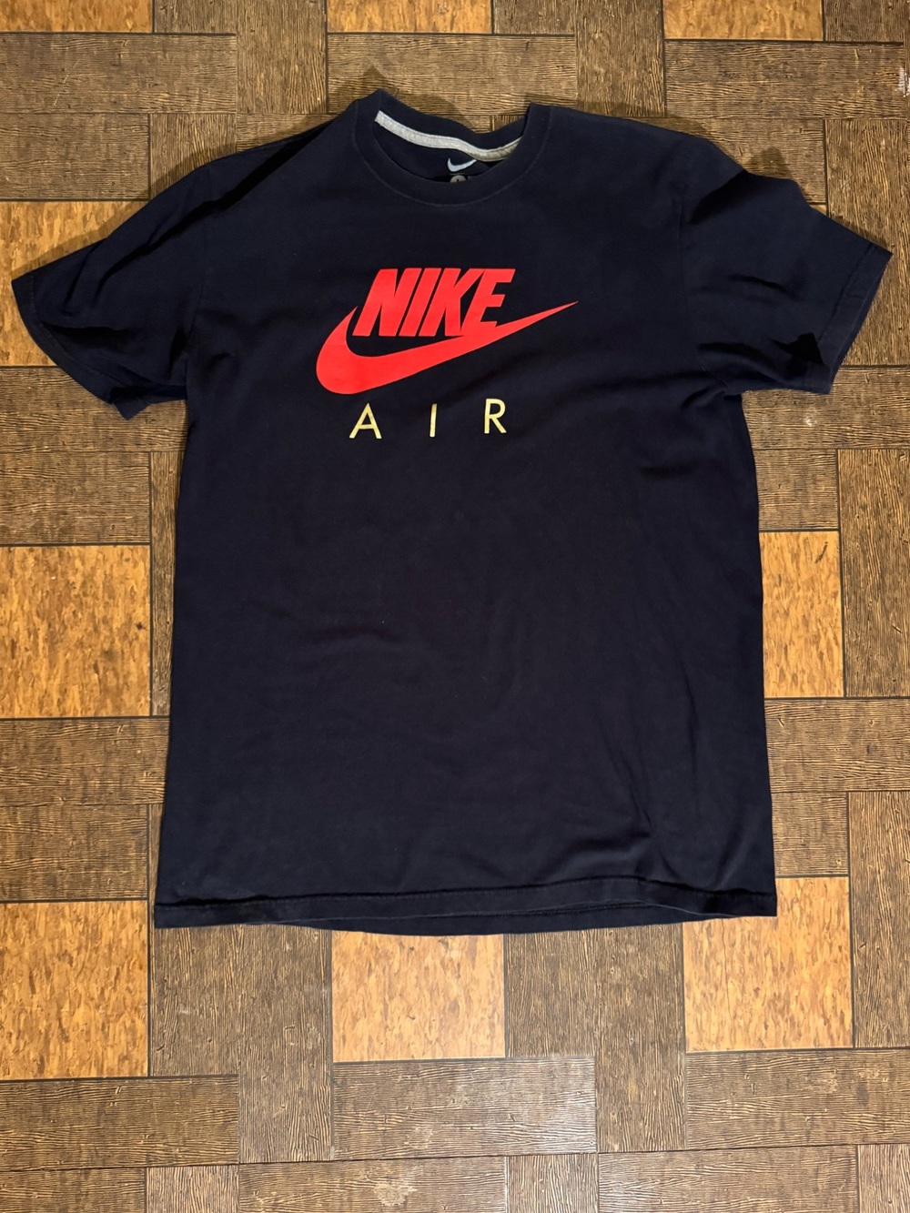 Nike Dunk Shirt Puma Speedcat Adidas Samba Gazelle Jordan AF1 New Balance 2002R